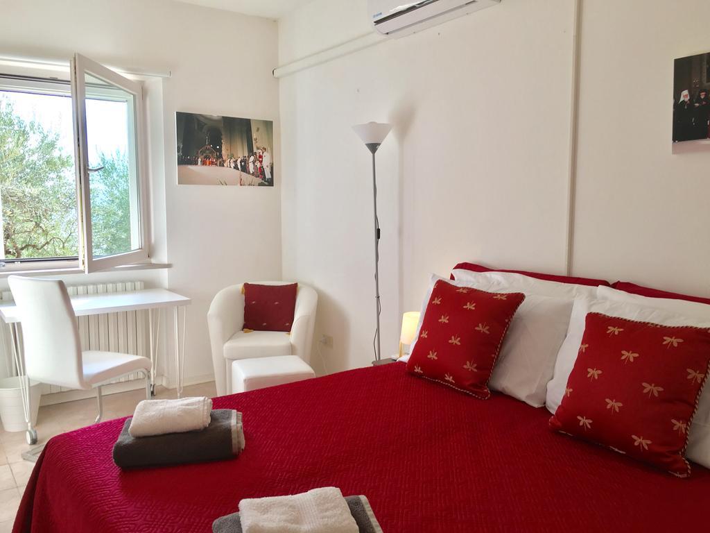 Assisi Villa Randr Сан-Витале Номер фото